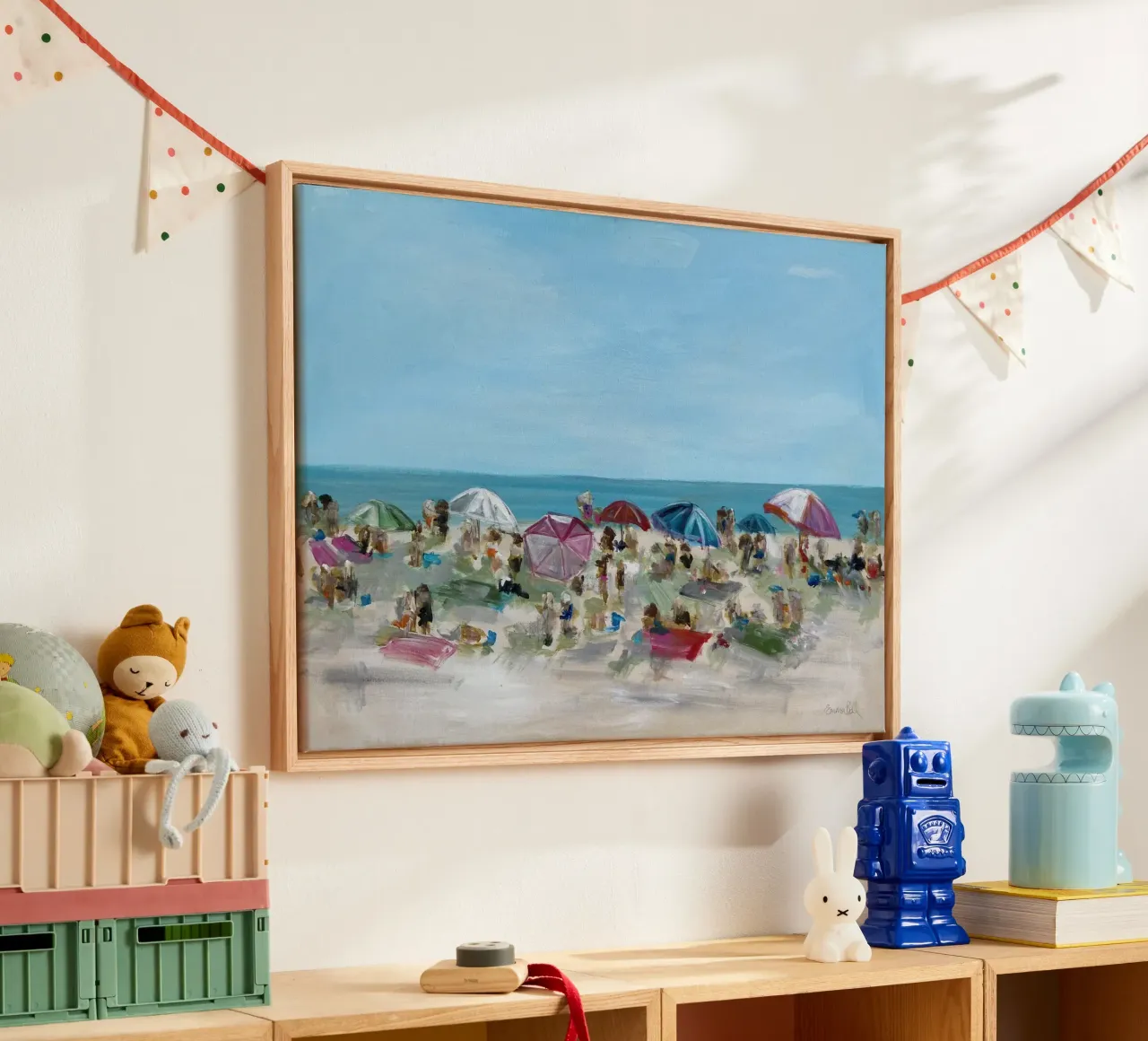 Versammlung der Regenschirme Leinwand mit Schattenfugenrahmen von Emma Bell