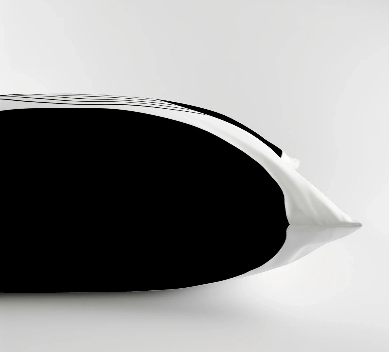 forme geometriche in bianco e nero cuscino da Bacsic Design