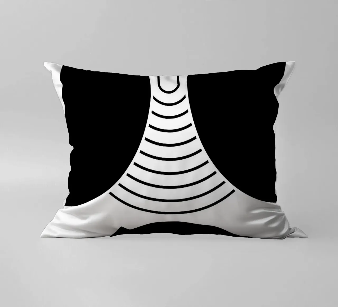formas geométricas en blanco y negro cojín de Bacsic Design