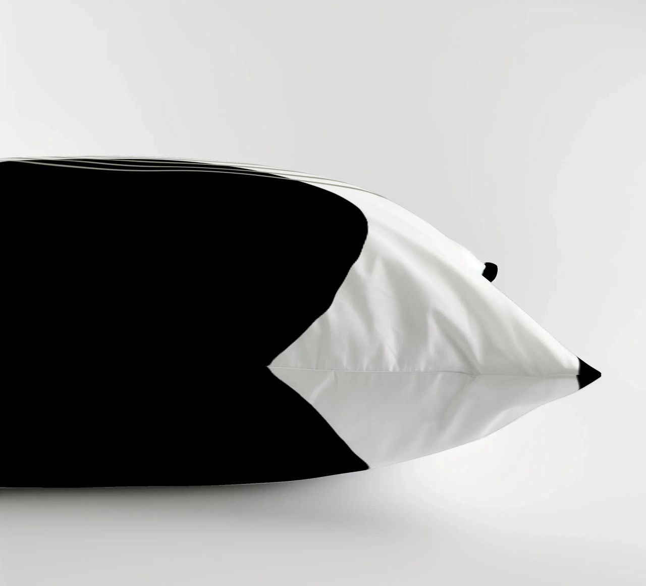 cerchio nero linee concentriche cuscino da Bacsic Design