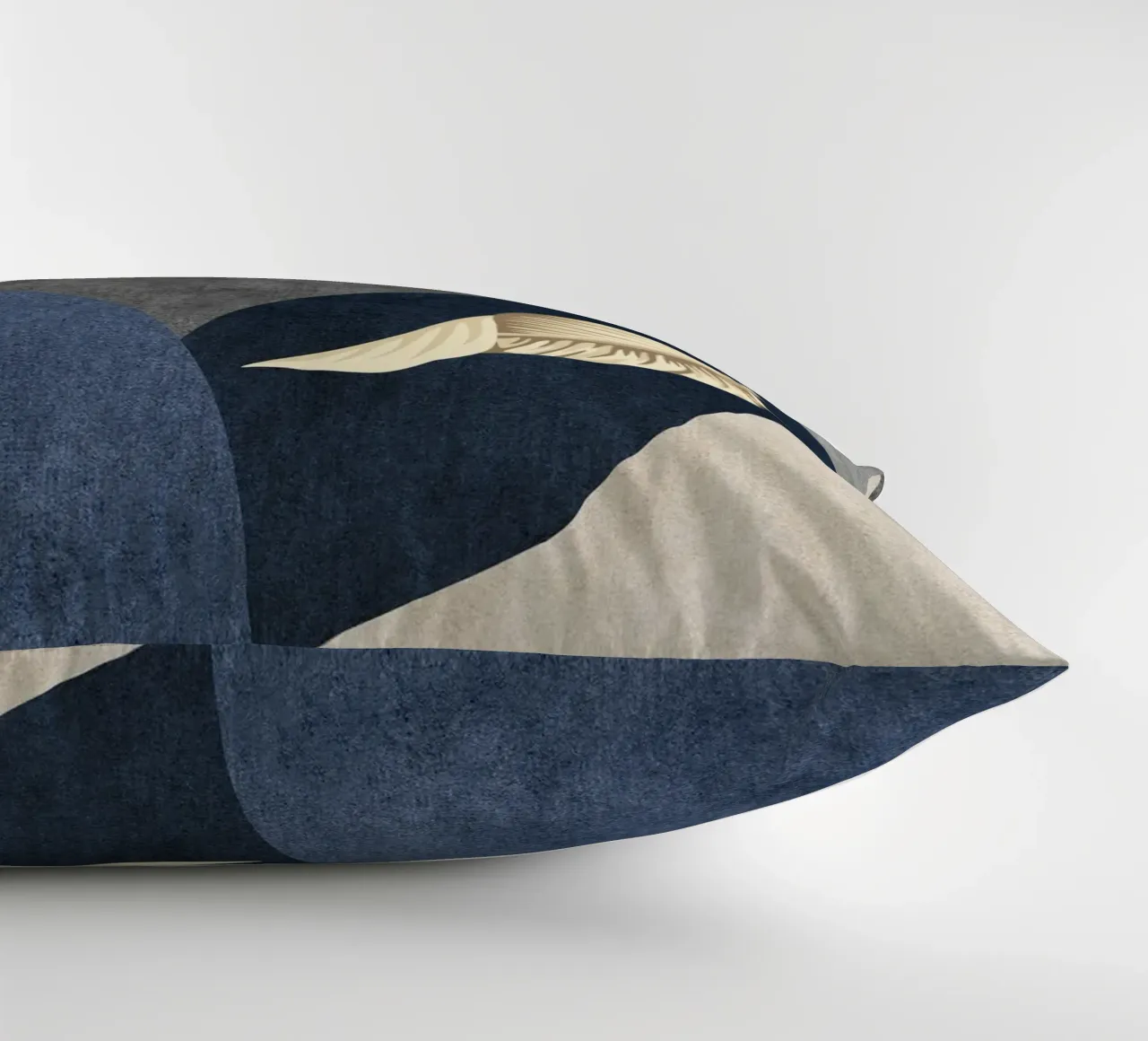 abstract shapes and 3d gold leaf cuscino da vintageshop