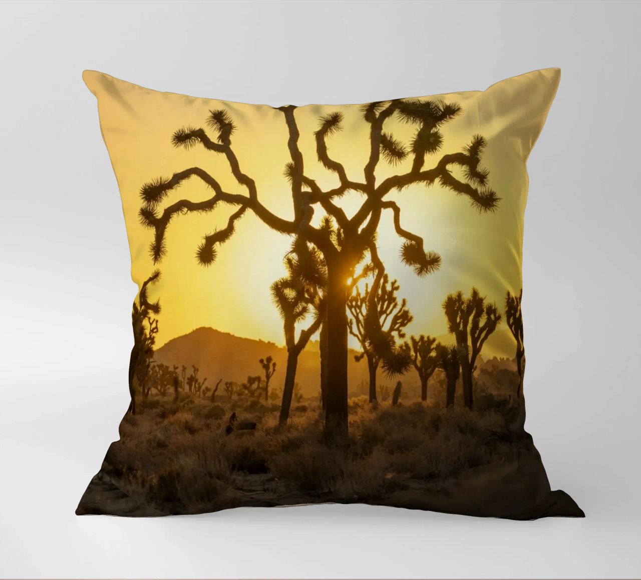 deserto di joshua tree cuscino da Earthly Visions