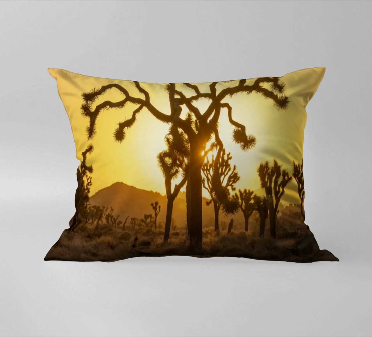 deserto di joshua tree cuscino da Earthly Visions