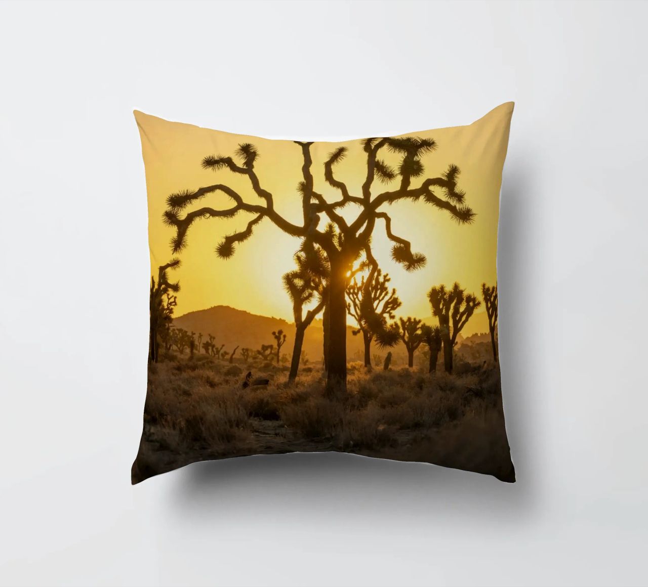 deserto di joshua tree cuscino da Earthly Visions