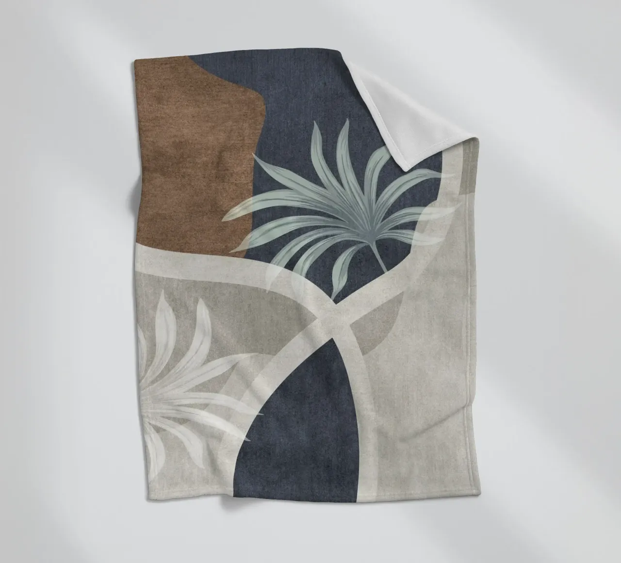 abstract organic shapes and white sheet coperta in pile da vintageshop