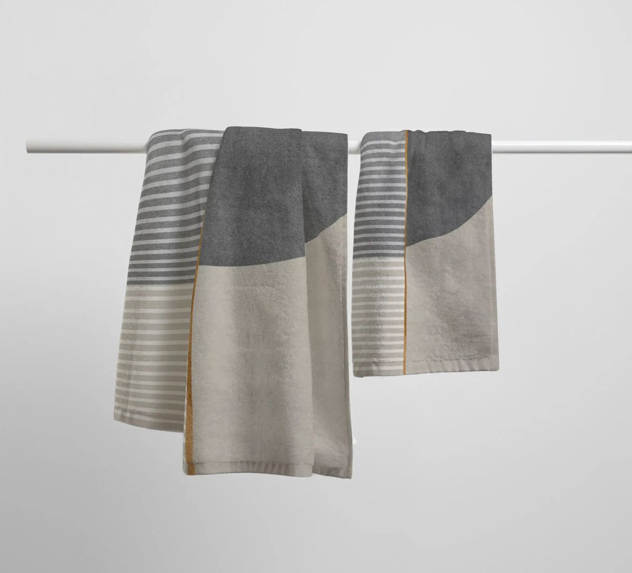 abstract shapes frames and lines asciugamano da bagno da vintageshop