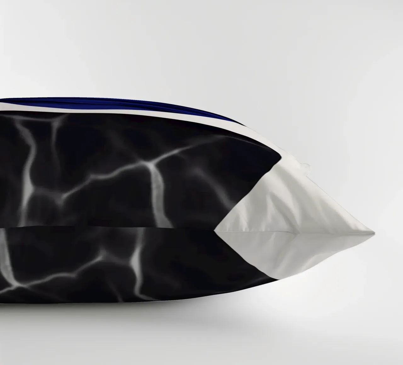 Luxe blauw en grijs nordic art 06 kussen van Little Dean