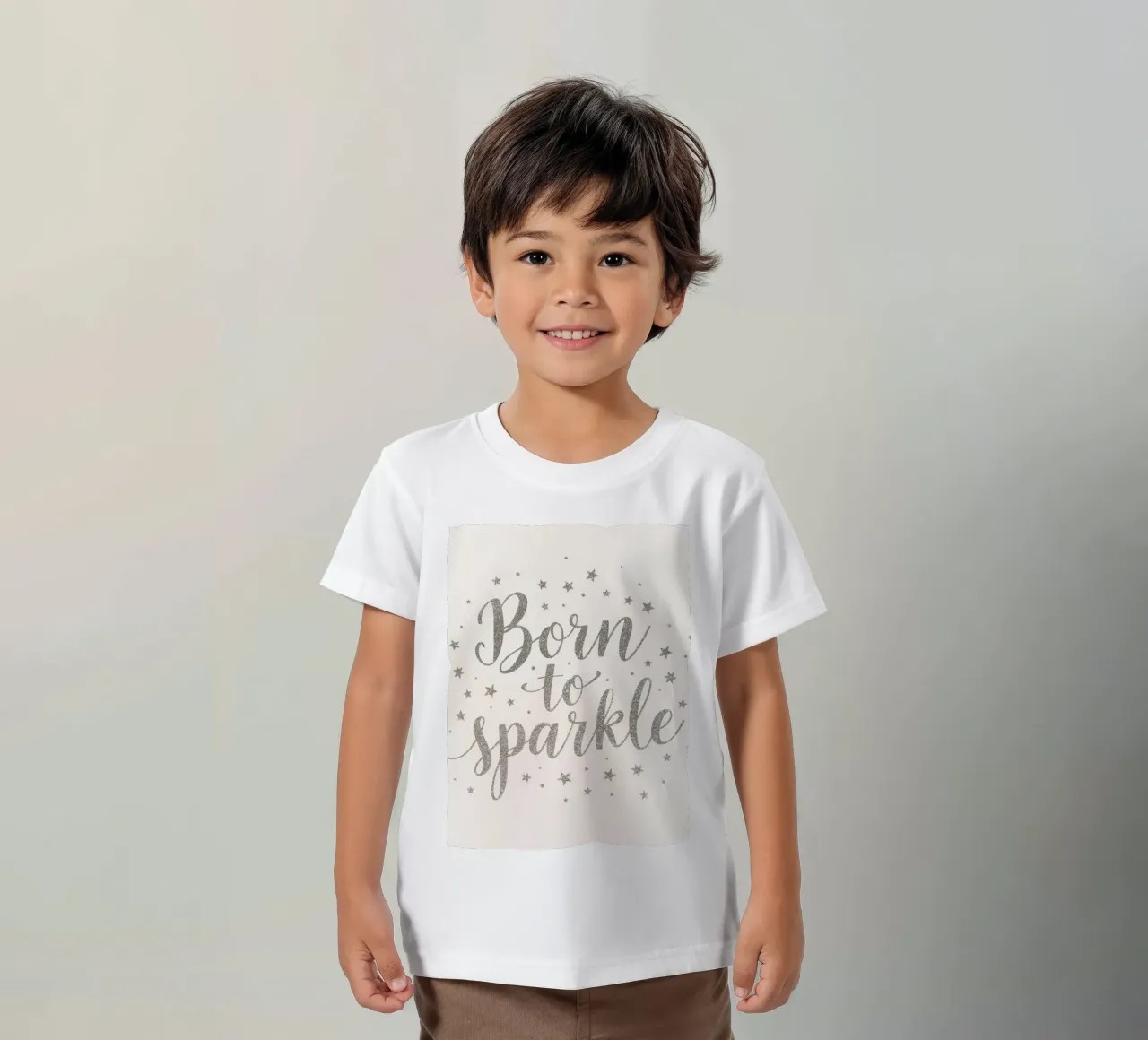 Scritta "born to sparkle" argentata e scintillante con stelle t-shirt bambini da DesignDoodle