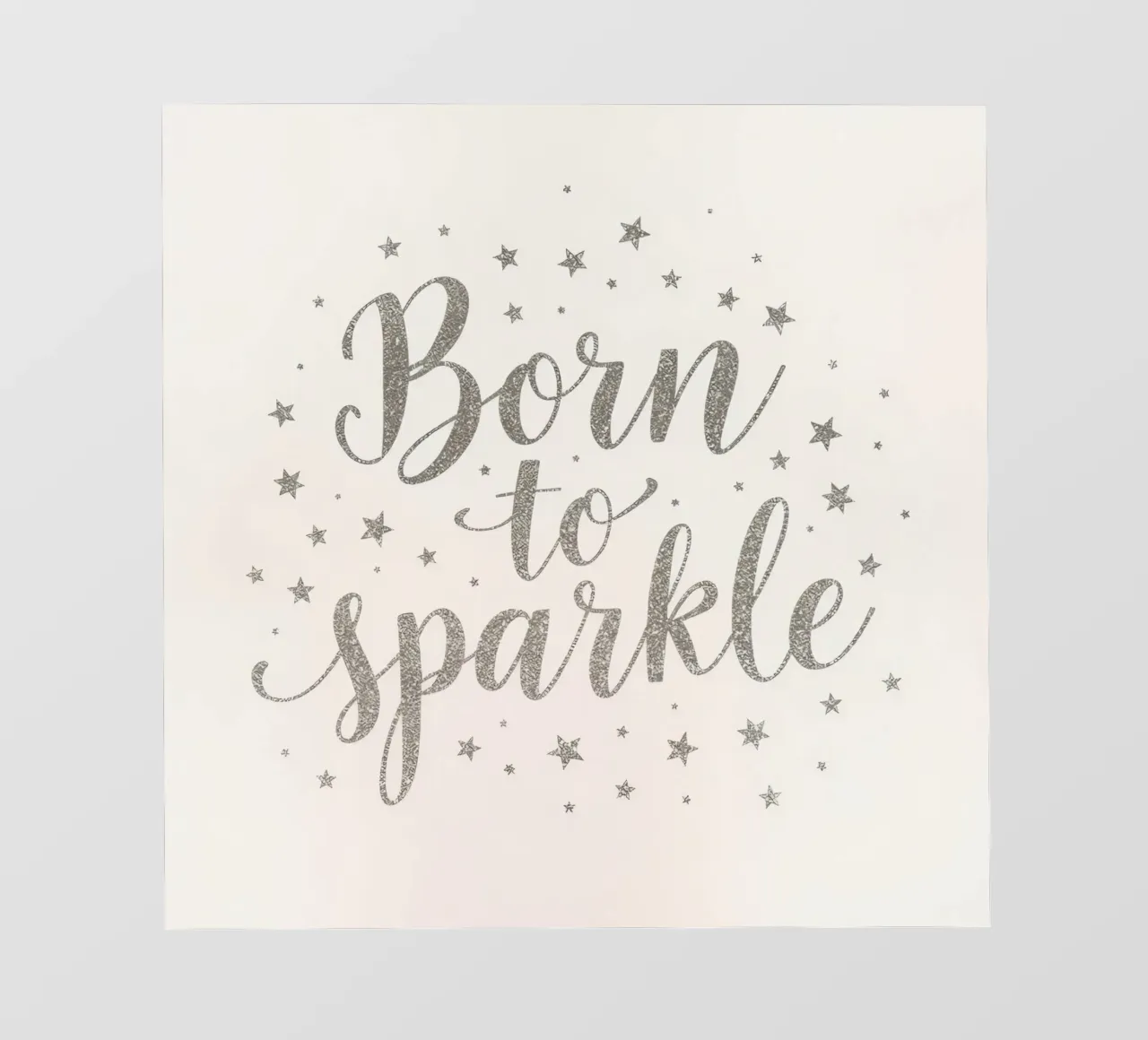 Scritta "born to sparkle" argentata e scintillante con stelle telo in pvc da DesignDoodle