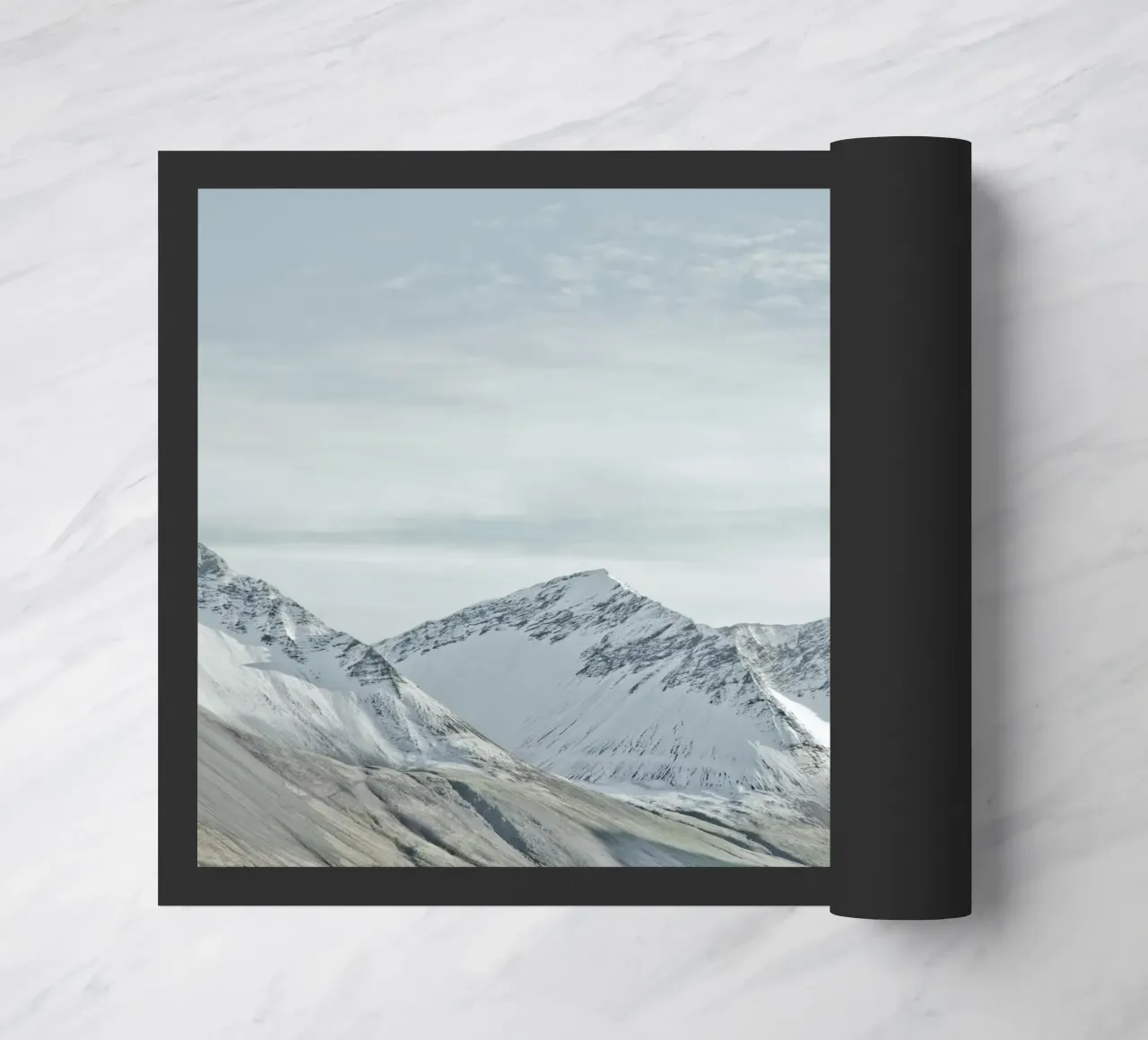 Montañas nevadas de Islandia felpudo de KISSA STUDIO