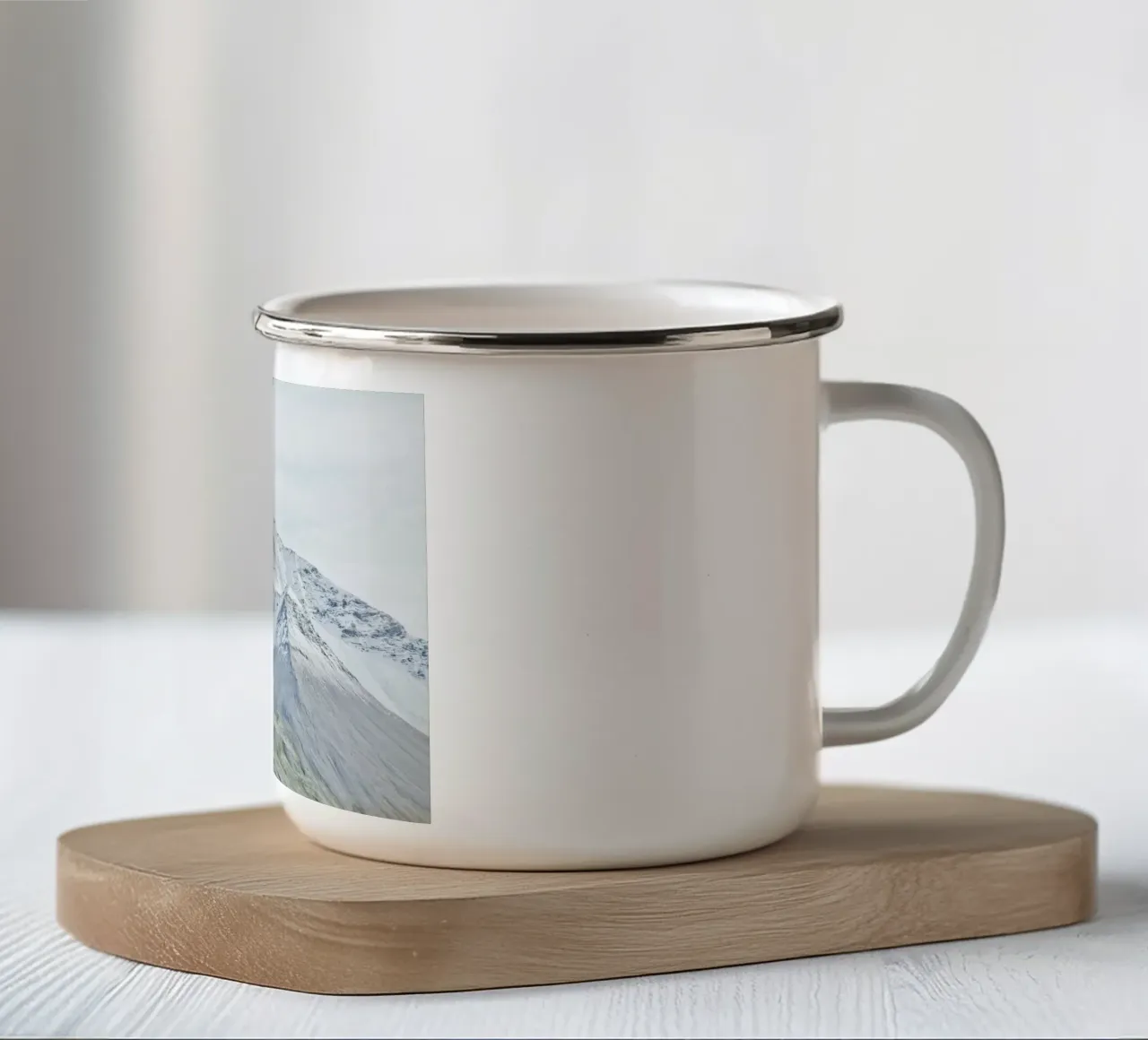 Islanda Montagna di neve tazza in smalto da KISSA STUDIO