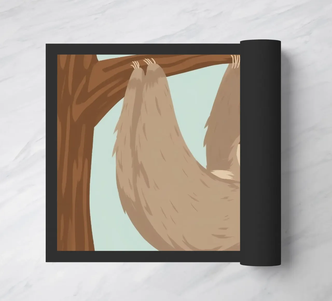 Un simpático perezoso de dibujos animados cuelga boca abajo de una rama marrón felpudo de DesignDoodle