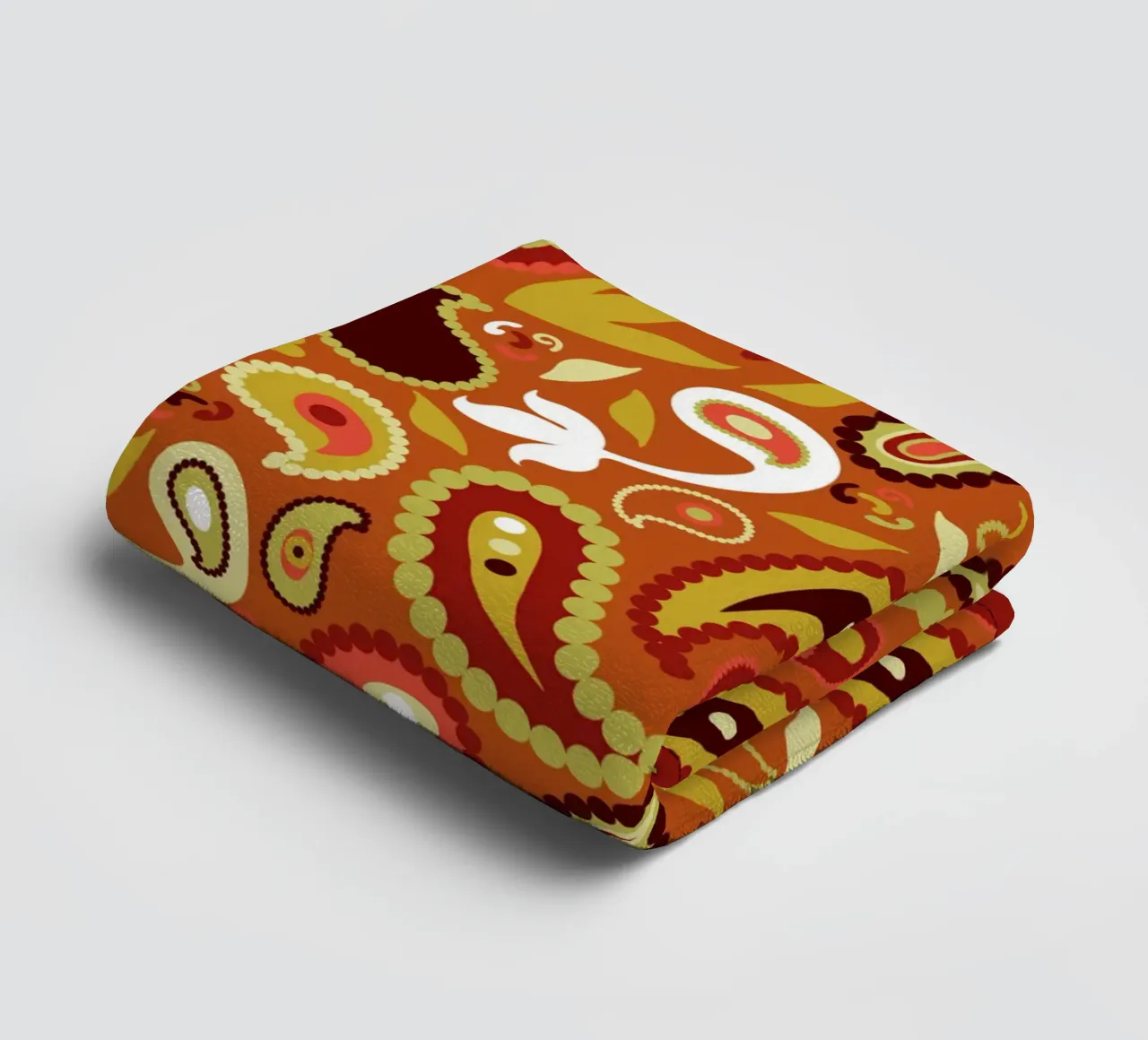 Kürbisgewürz-Paisley Handtuch von Nina May Design Studio