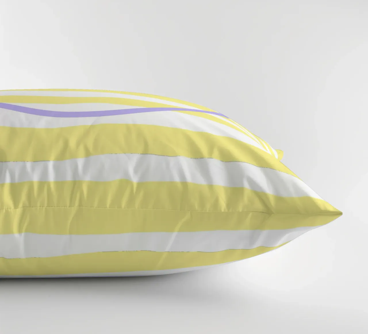 smile in the sun. cuscino da FRICKE DESIGN
