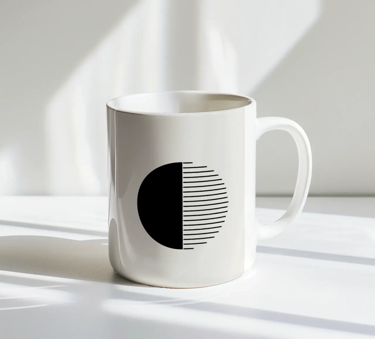 Minimalist geometric artwork with lines and circles in black keramische mok van Imaginative