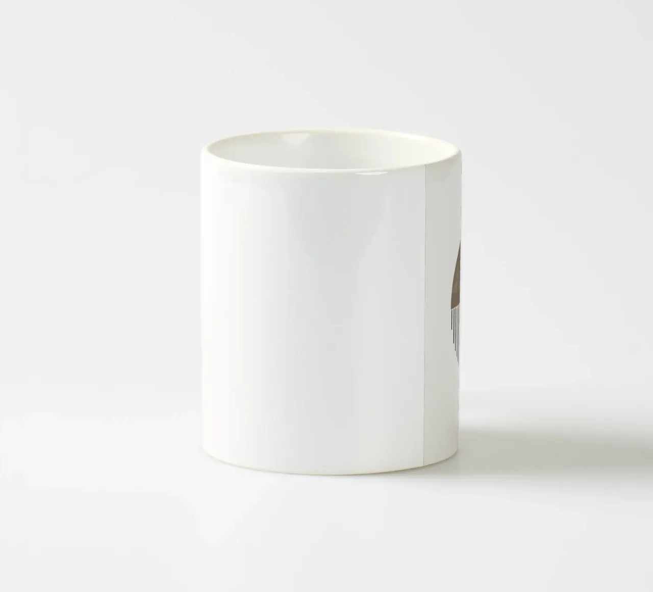 Minimalist geometric artwork with lines and circles in brown keramische mok van Imaginative