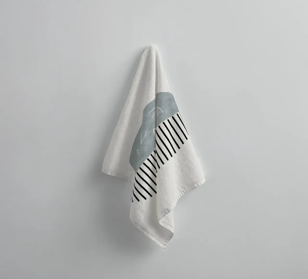 Minimalist artwork with a round shape and black lines Handtuch von Imaginative