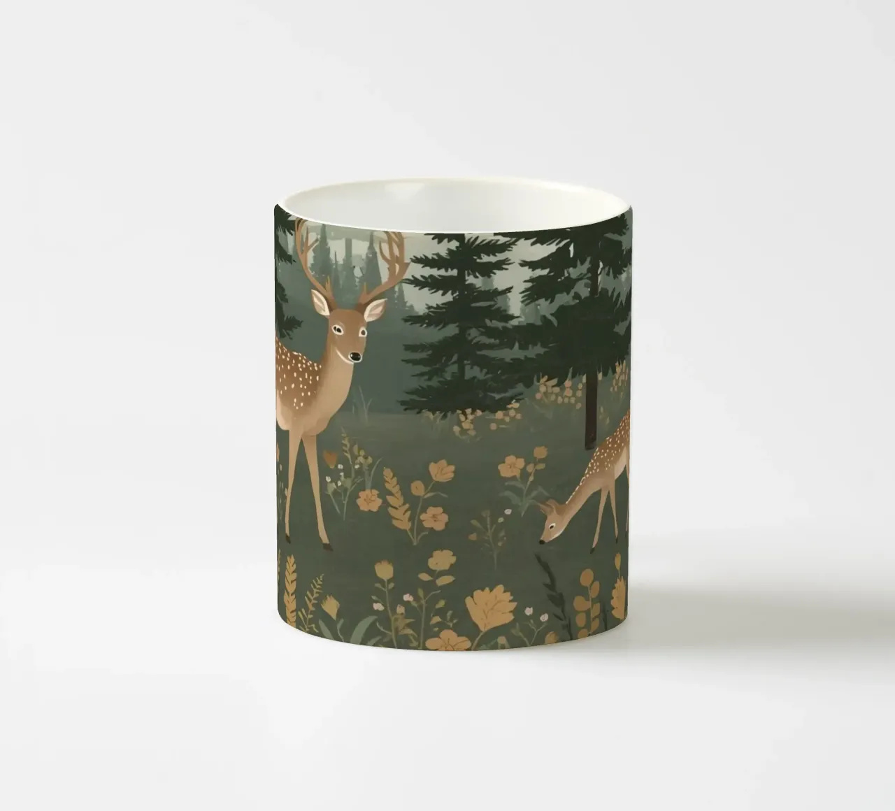 Raffigurazione di due cervi con uccelli in volo in una foresta tazza in ceramica da DesignDoodle