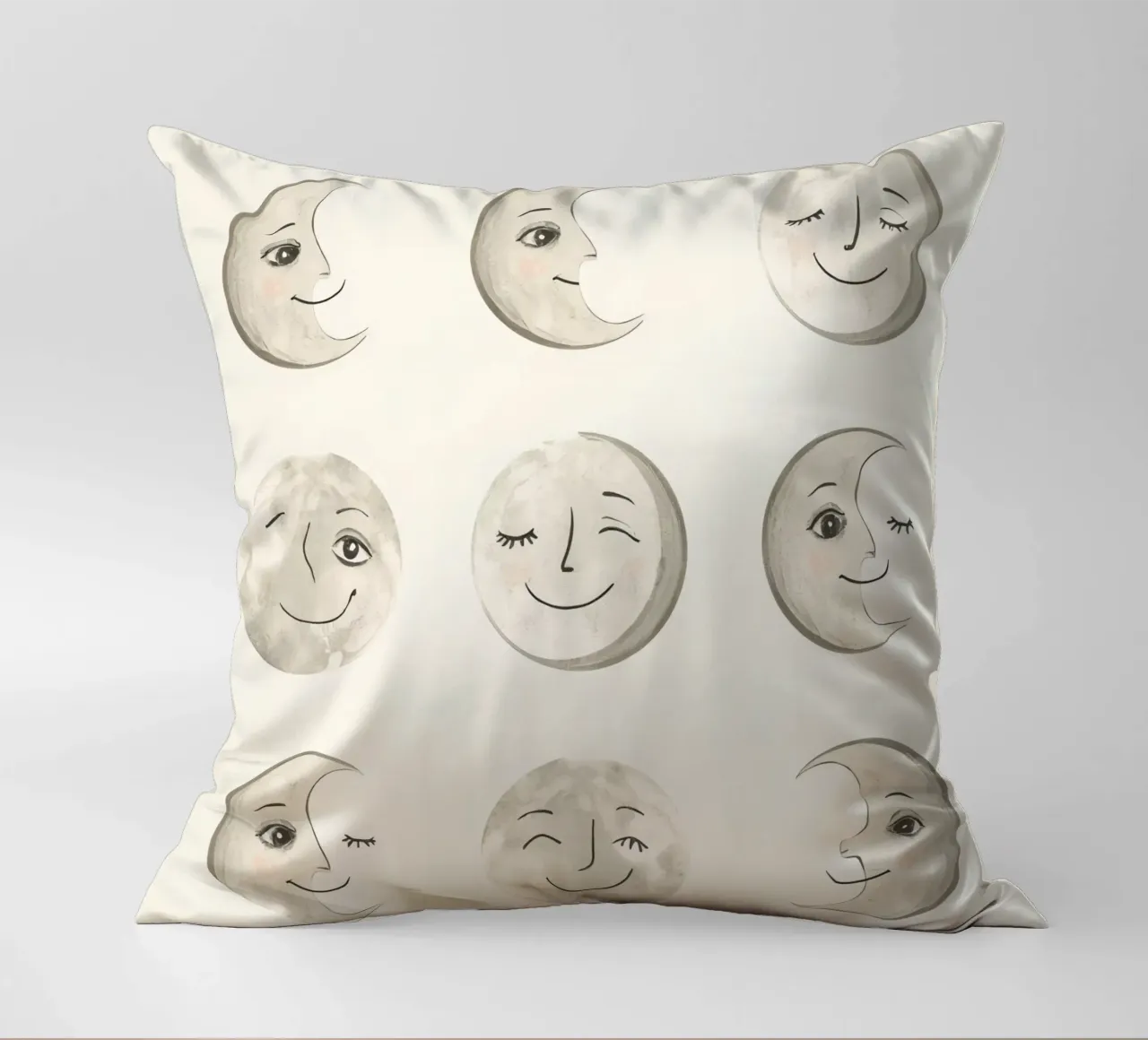 Facce di luna sorridenti in diverse fasi con vari volti cuscino da DesignDoodle