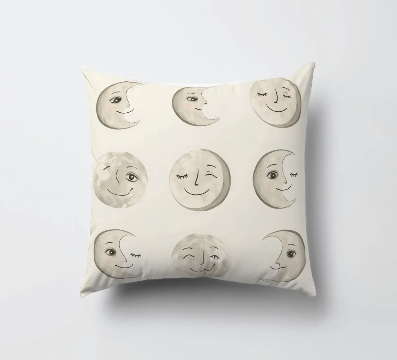 Facce di luna sorridenti in diverse fasi con vari volti cuscino da DesignDoodle