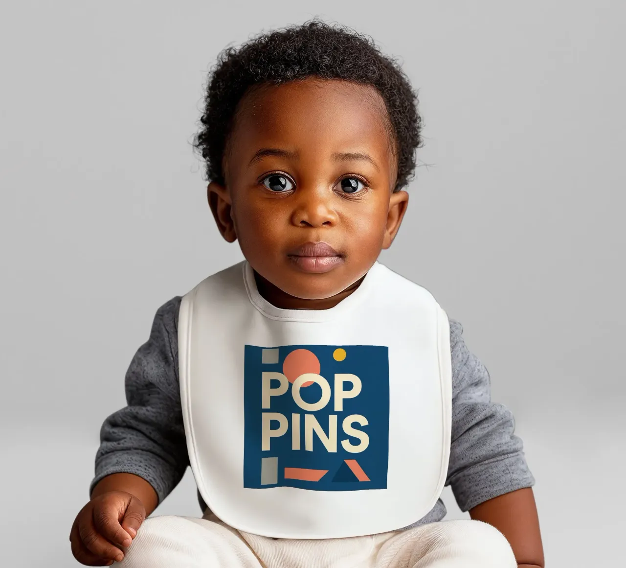 POP PINS - Tipografia felice e forme giocose bavaglino da Art Typo Essentiel