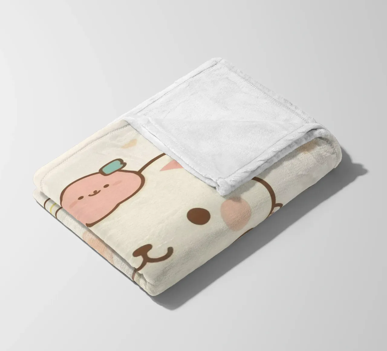 Niedliche weiße Autositzchen in einer geblümten Teetasse Fleecedecke von DesignDoodle