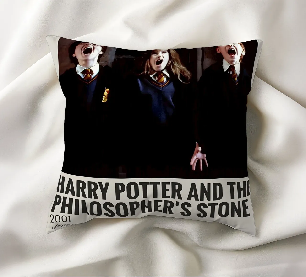 HARRY POTTER AND THE PHILOSOPHER'S STONE 2001 cuscino da MVFminimalist