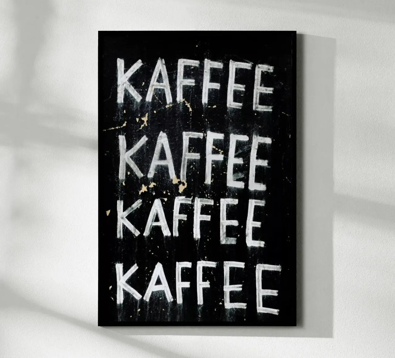 Kaffee Kaffee Kaffee poster con telaio in alluminio da Sebastian Hilgetag