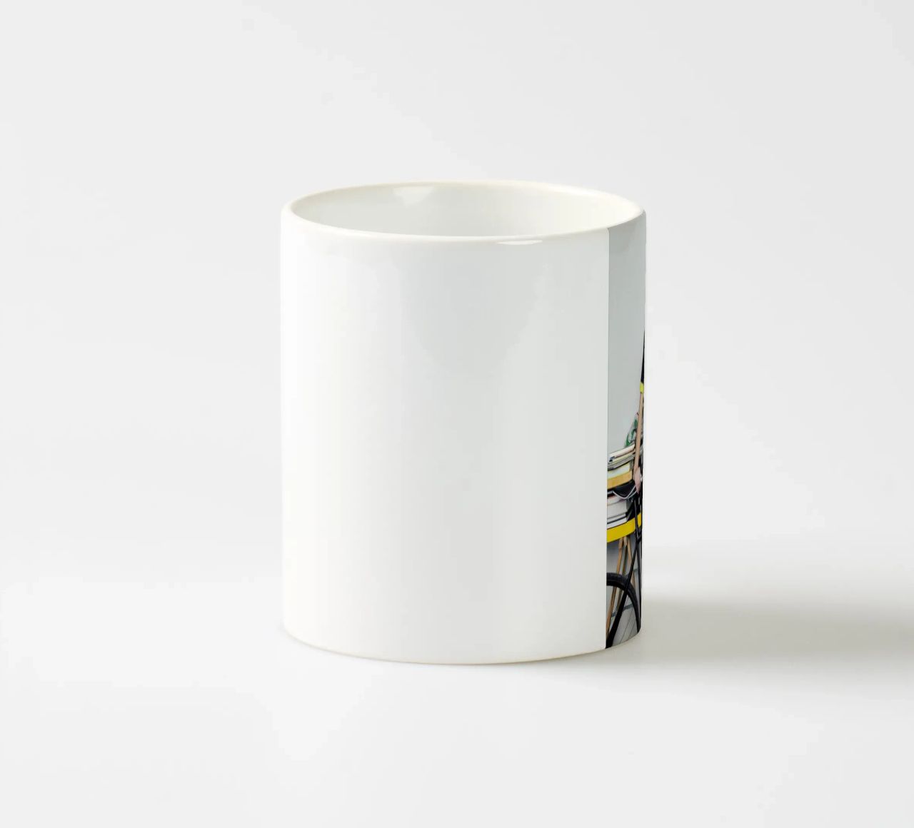 Muslauf 2 tazza in ceramica da Matevž Kosterov