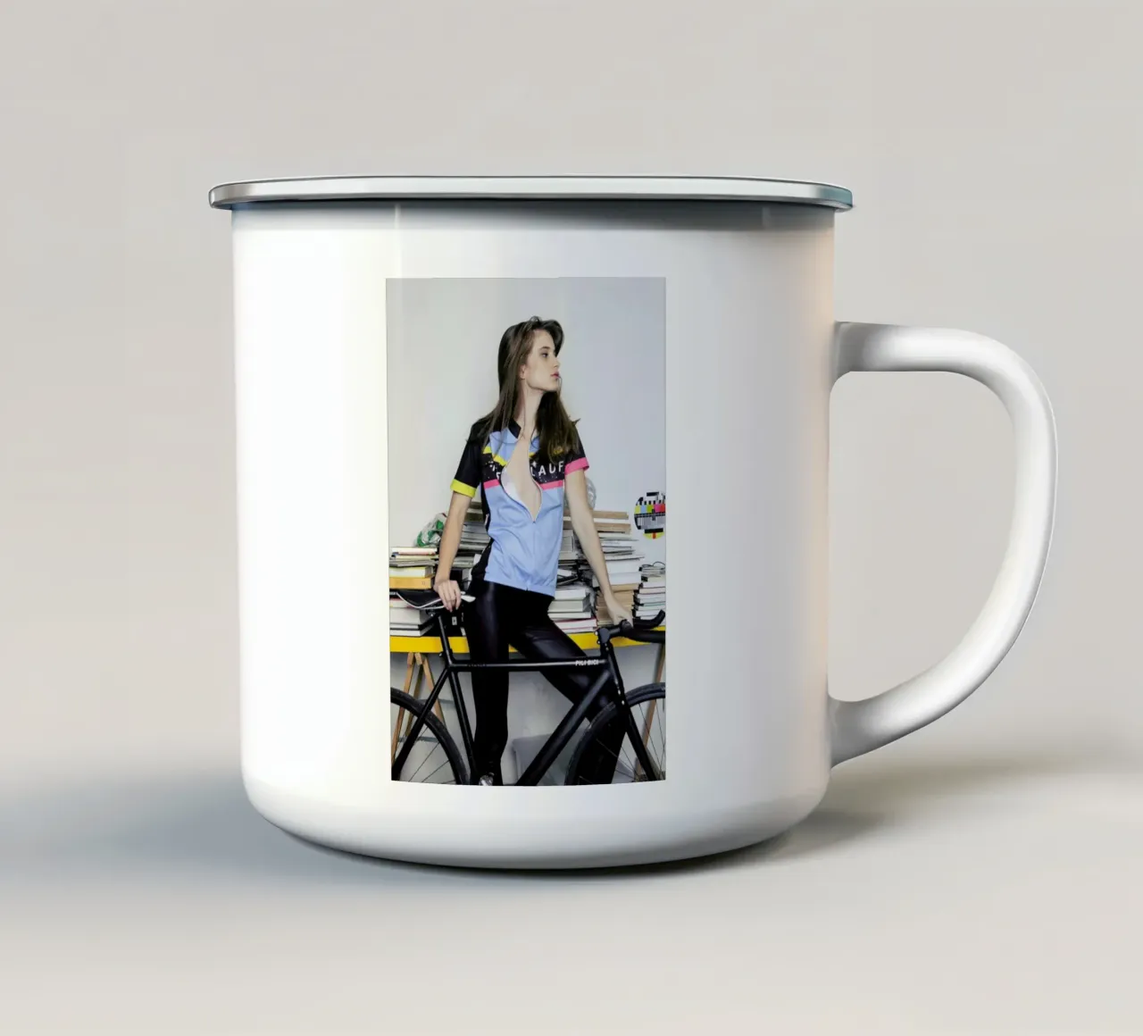 Muslauf 2 taza de esmalte de Matevž Kosterov