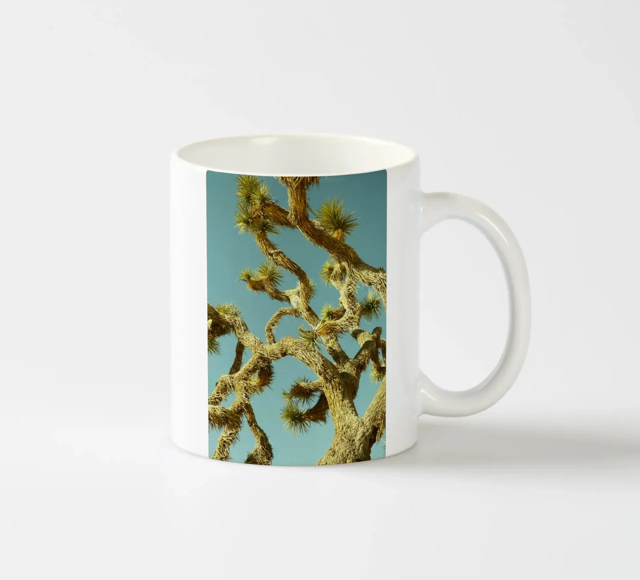 deserto di alberi tazza in ceramica da Earthly Visions