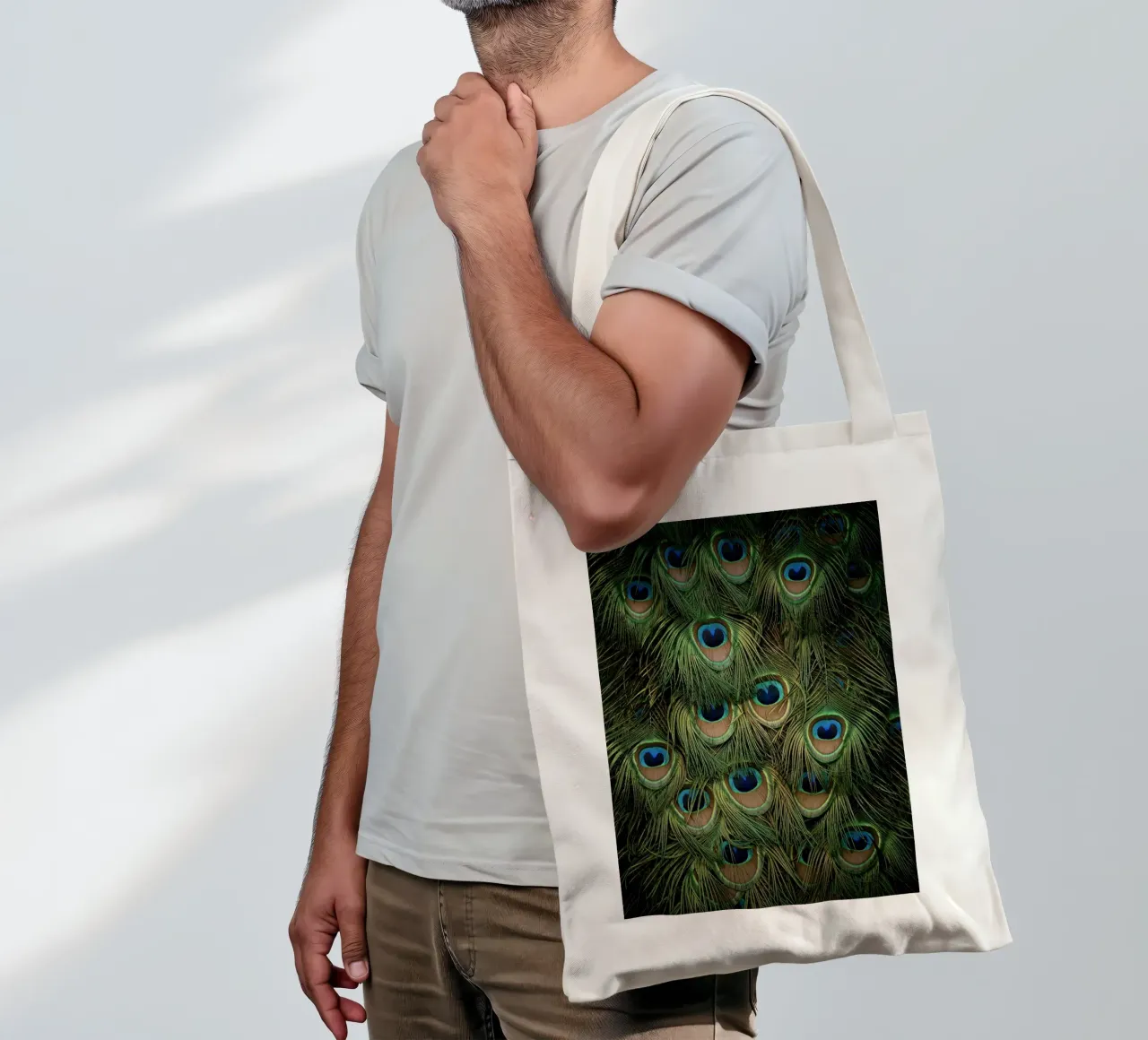 piume di pavone borsa in juta da Earthly Visions
