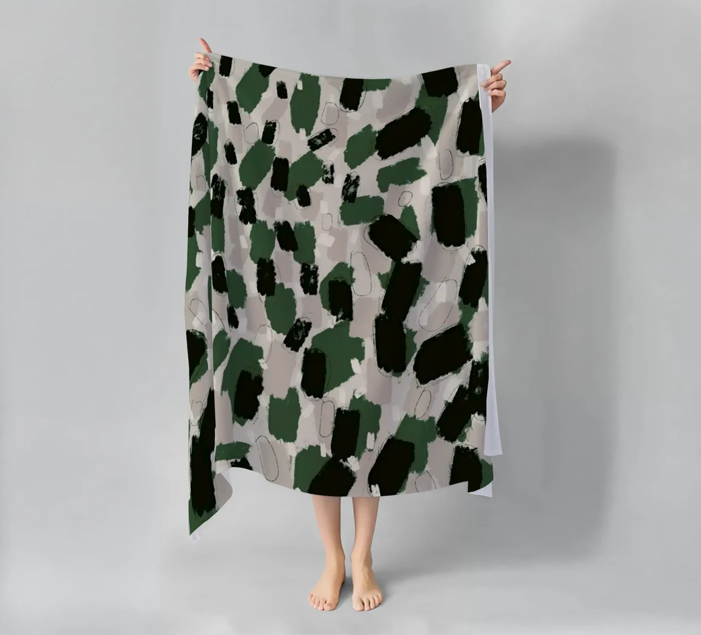 Green Pattern Strandtuch von treechild