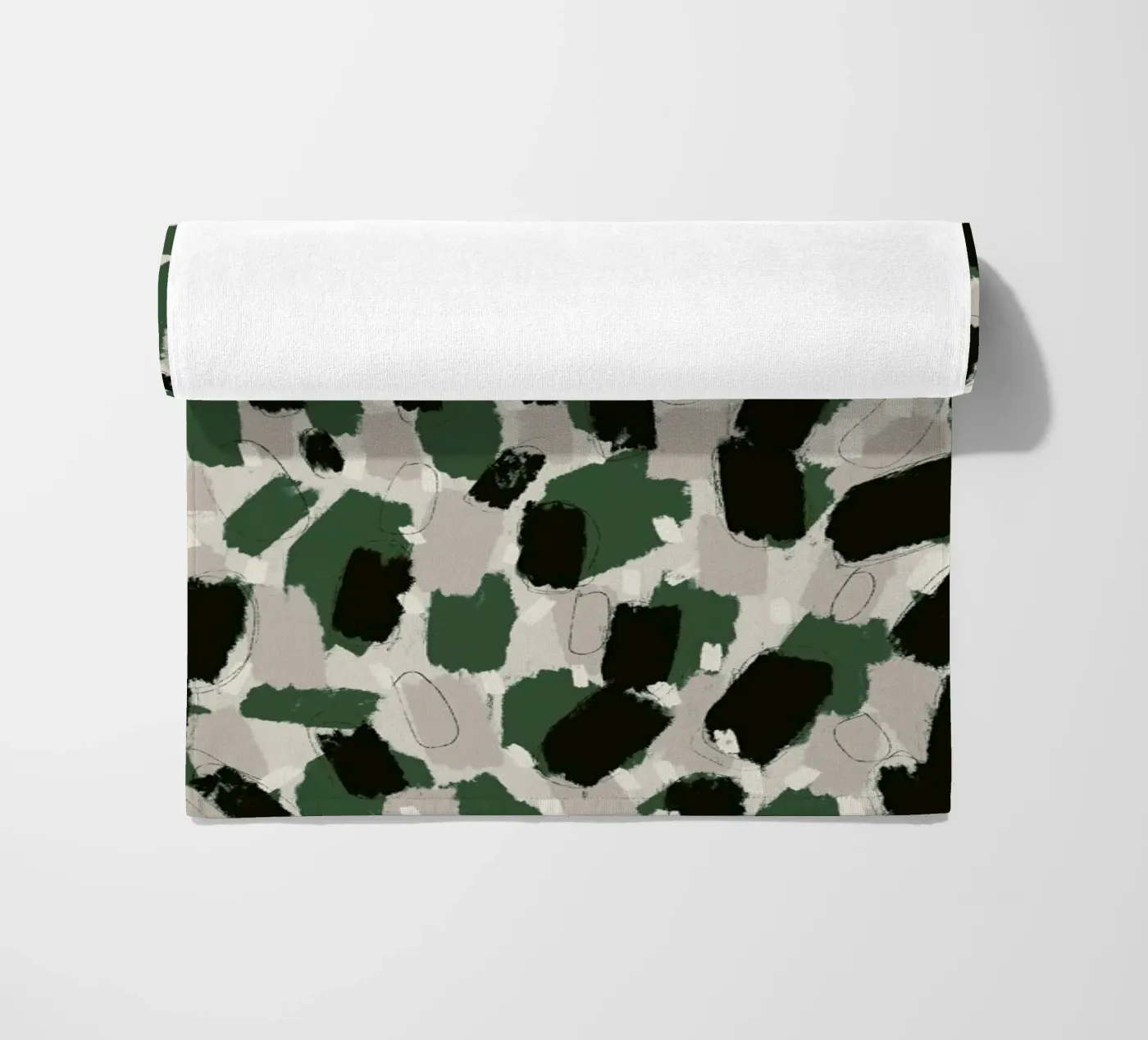 Green Pattern Strandtuch von treechild