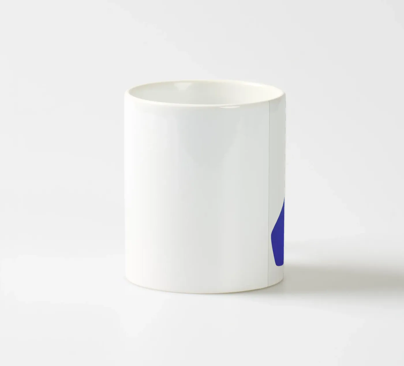 Self Reflection ceramic mug by Maarten Léon