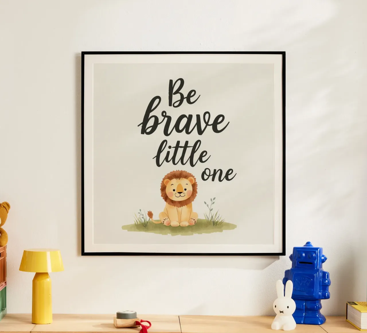 un simpatico cucciolo di leone con 'sii coraggioso piccolo' carta hahnemühle da DesignDoodle