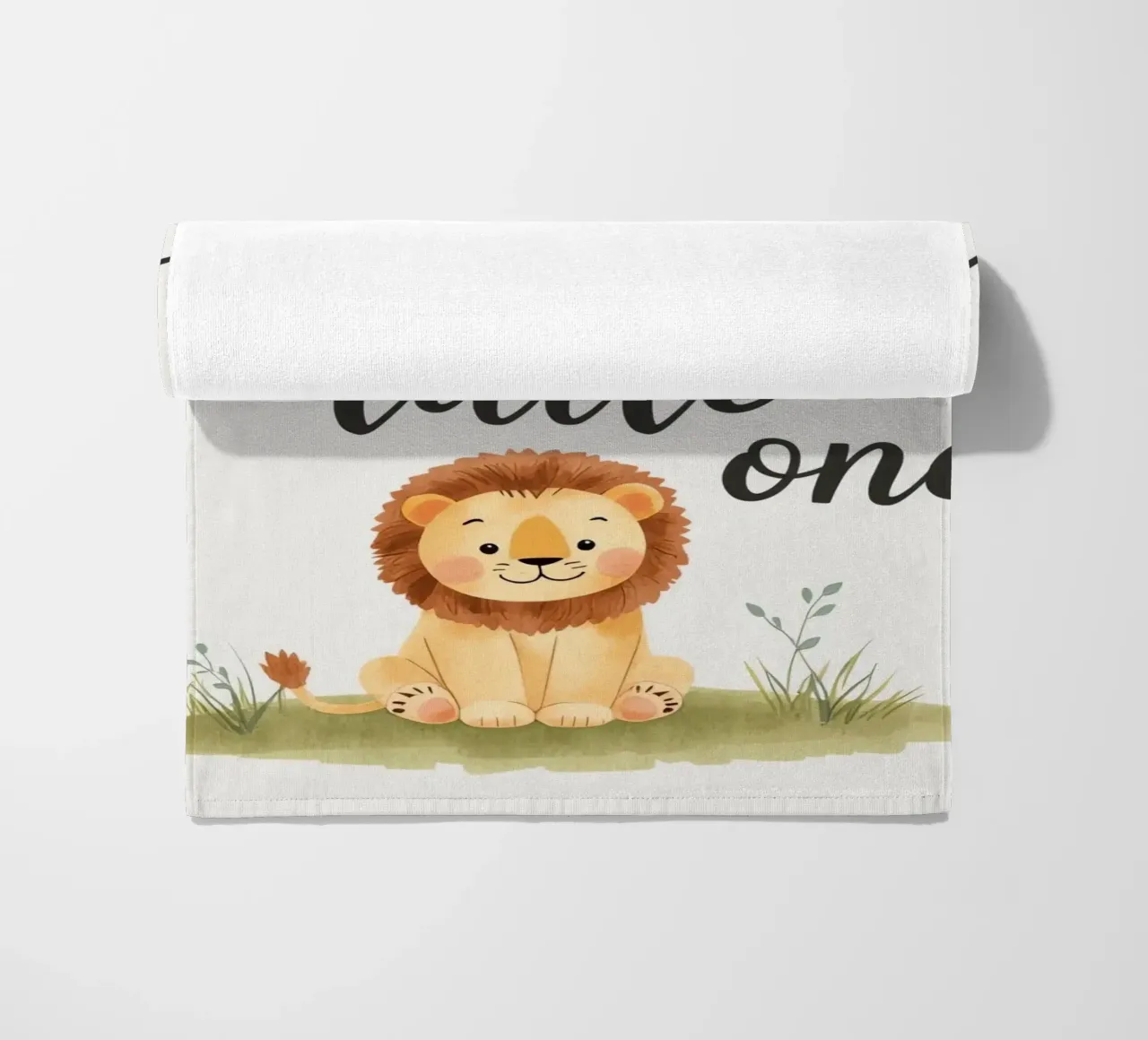 schattig leeuwenwelpje met 'wees dapper kleintje' strandhanddoek van DesignDoodle