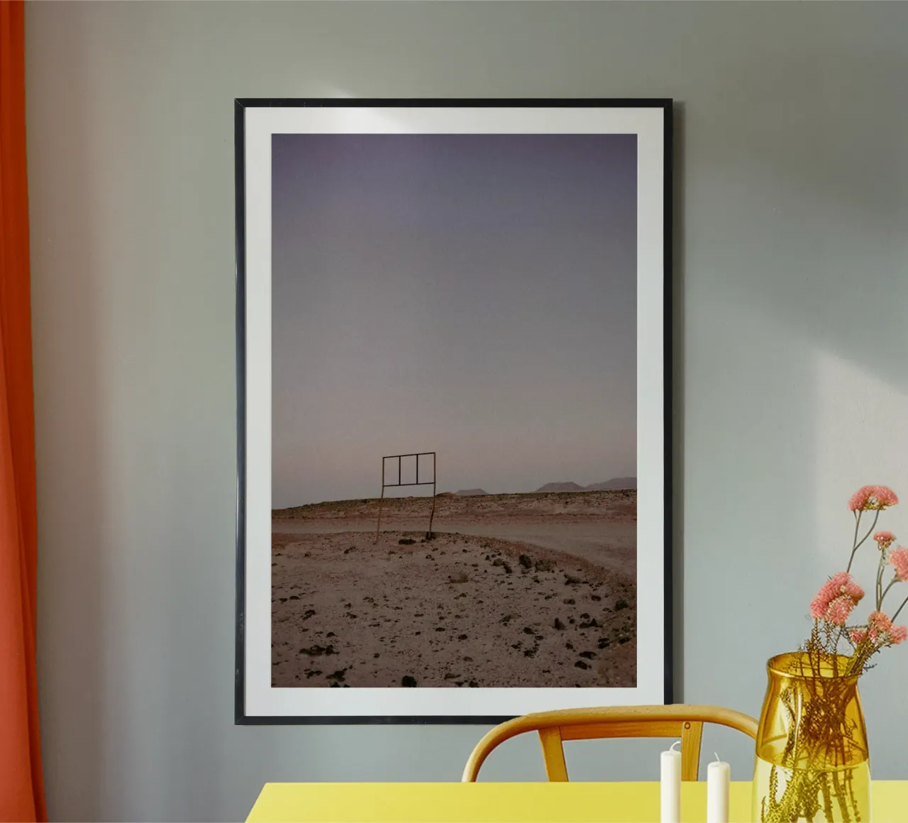 Blue Desert poster con telaio in legno da Chris Abatzis