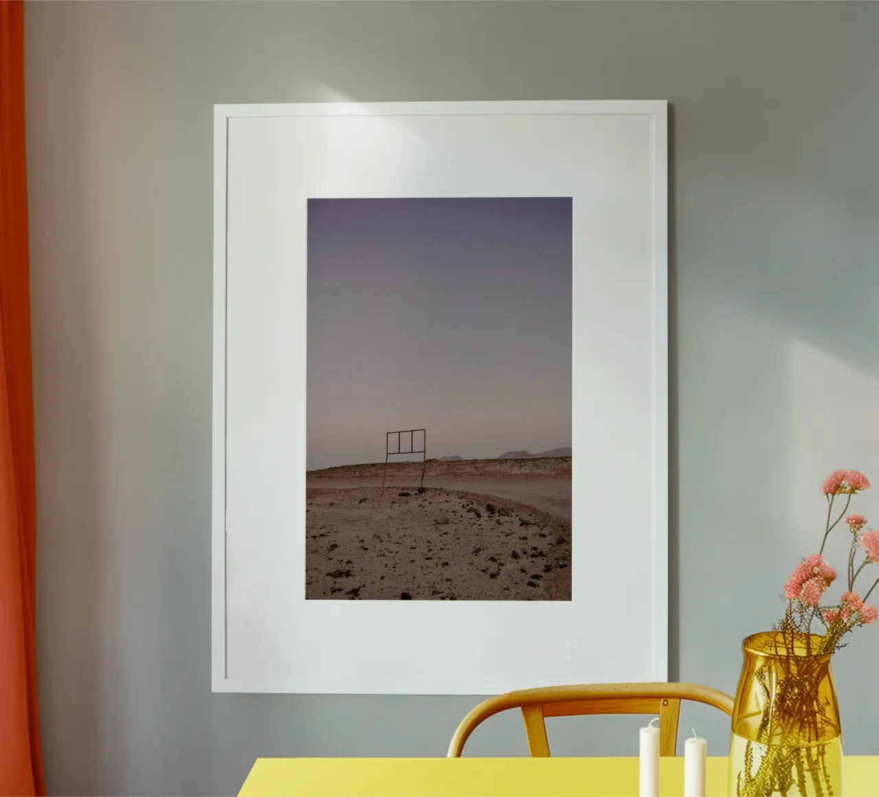 Blue Desert poster con telaio in legno da Chris Abatzis
