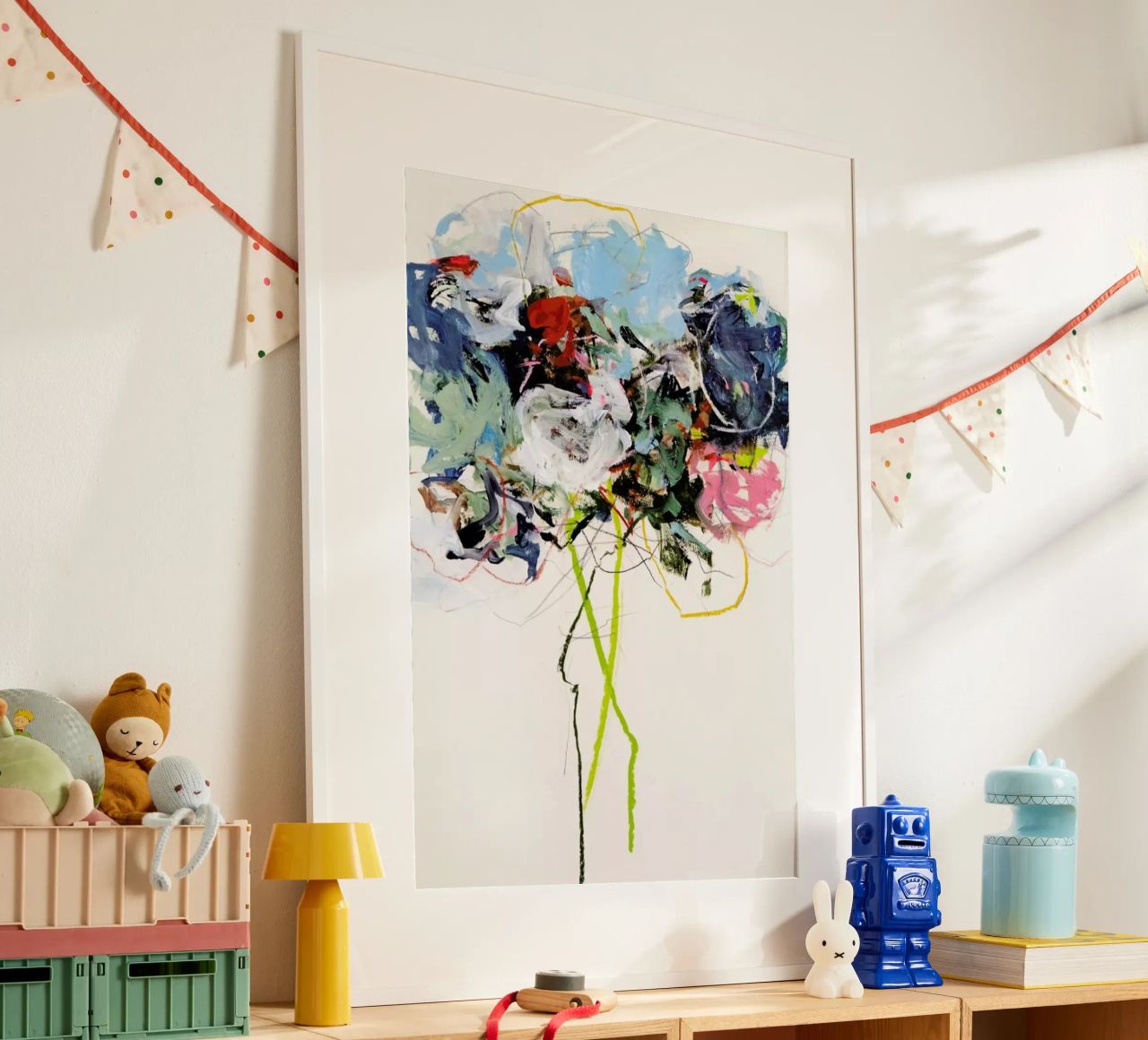 Rosenotes No 2 Poster mit Holzrahmen von Leigh Viner