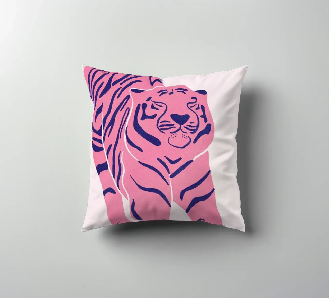 Tiger Doesn T Lose Sleep (pink) kussen van Be Mart