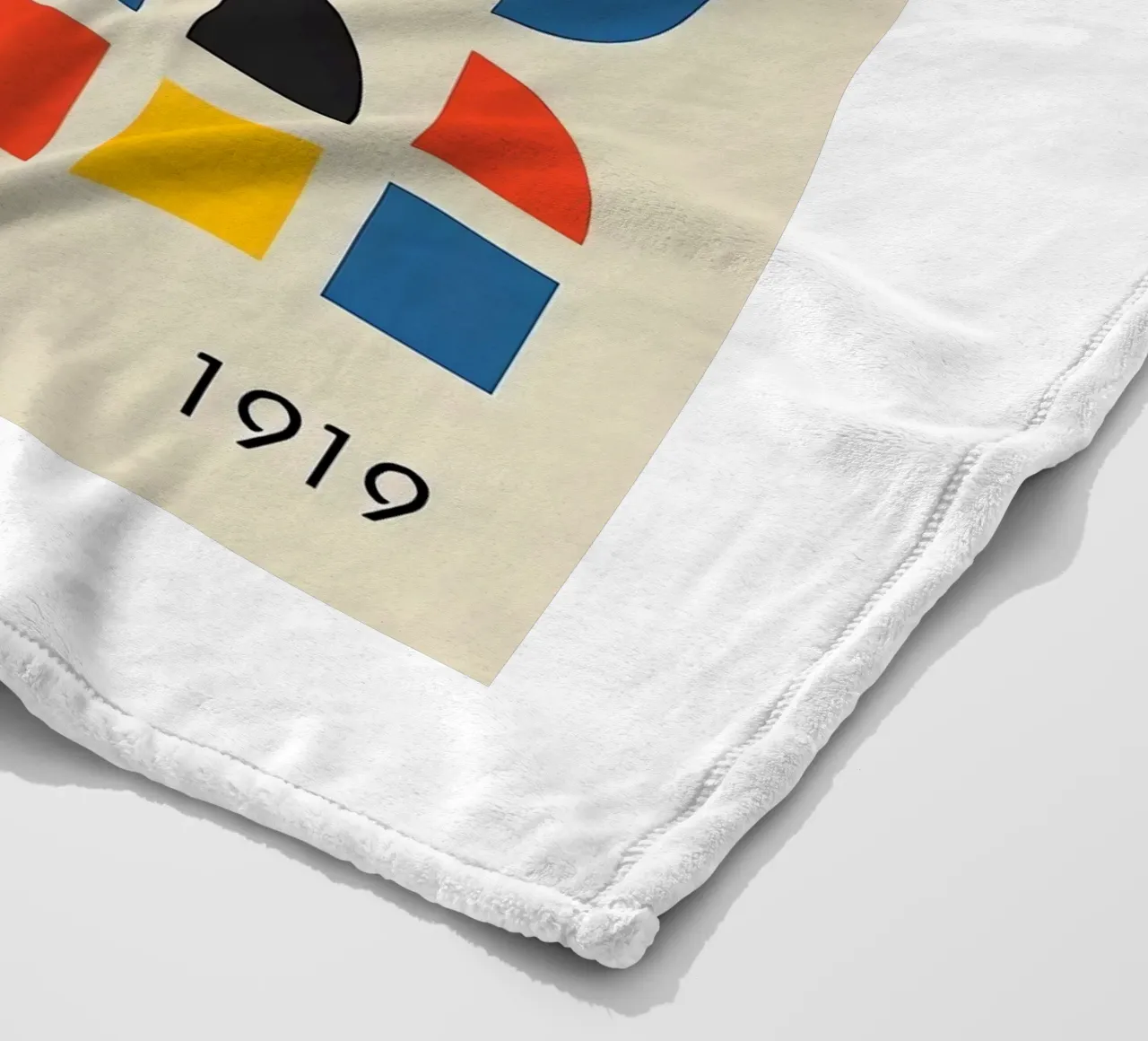Bauhaus 1919 coperta in pile da Brooke