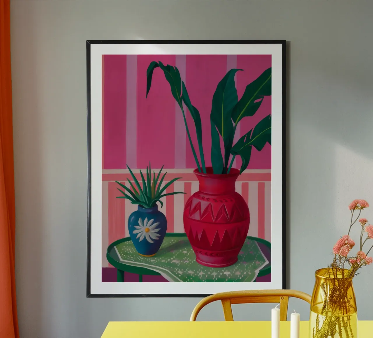 Vaso cremisi Verdure poster con telaio in legno da Tiga Bersama