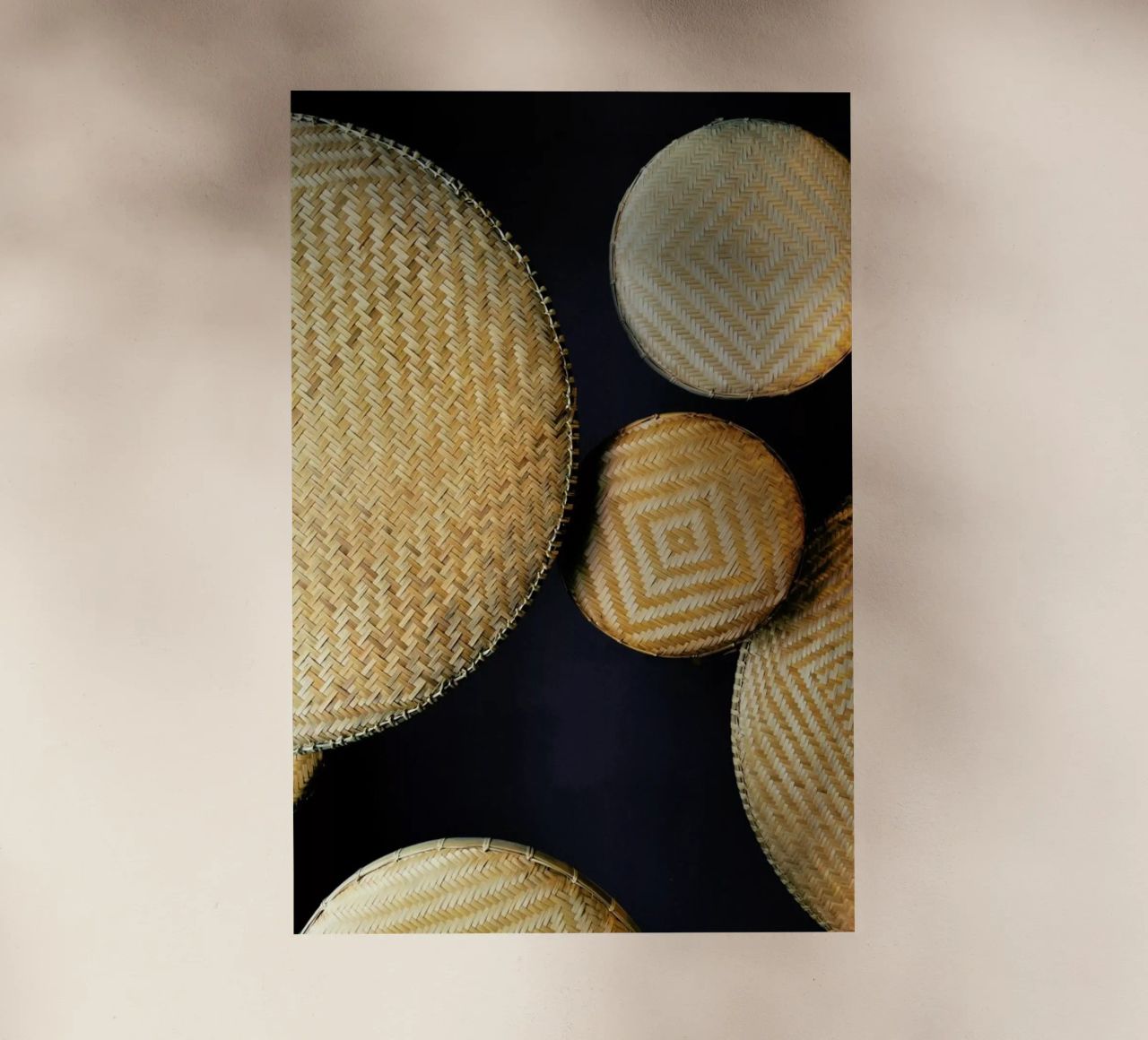 Complementary Structures pellicola backlit da Sebastian Hilgetag