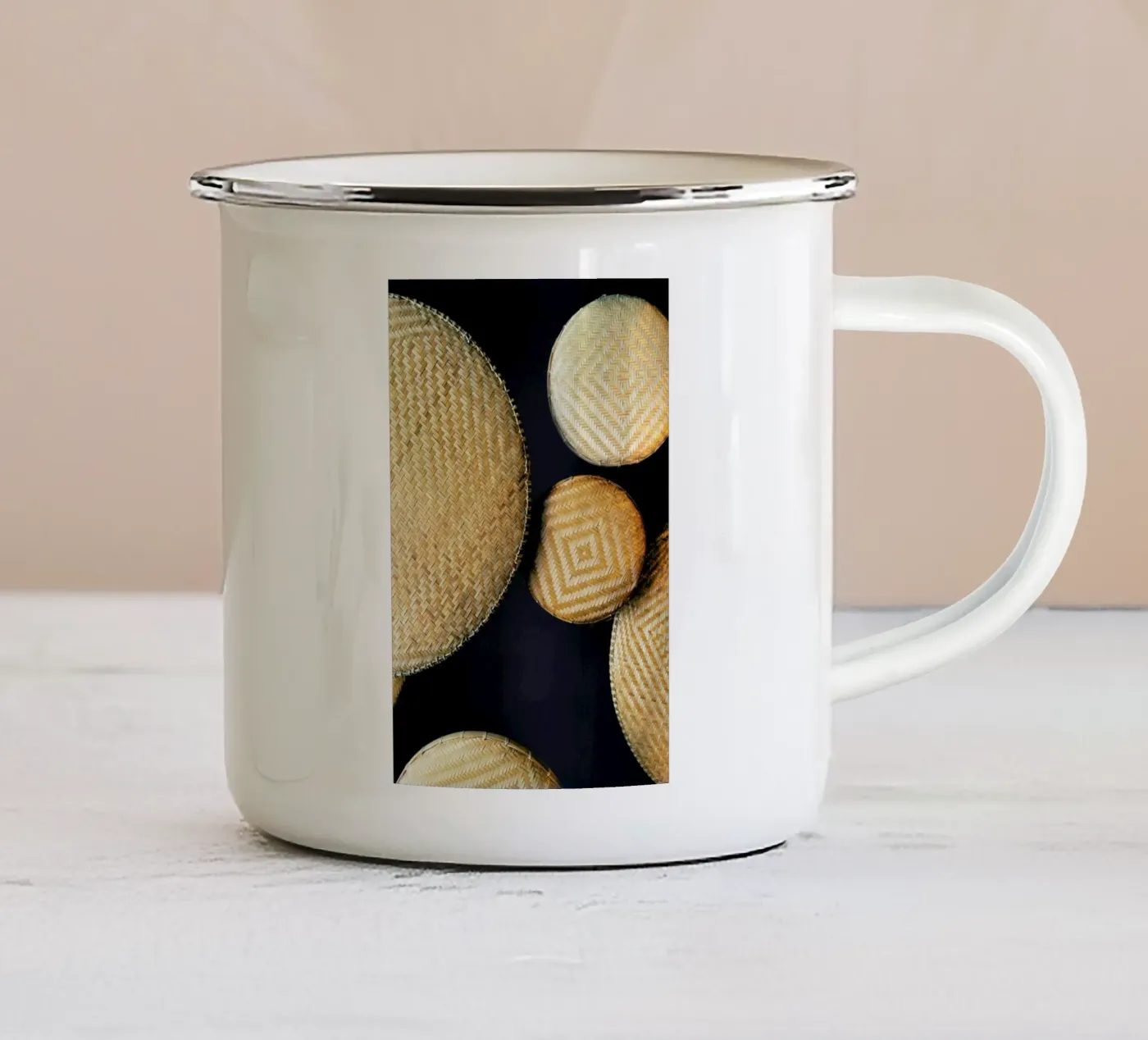 Complementary Structures mug en émail de Sebastian Hilgetag