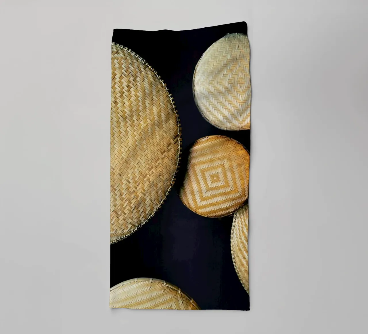 Complementary Structures Handtuch von Sebastian Hilgetag