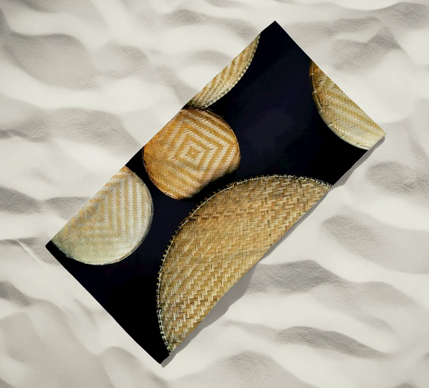 Complementary Structures strandhanddoek van Sebastian Hilgetag