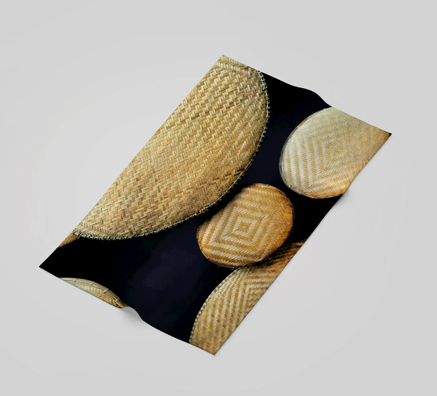 Complementary Structures strandhanddoek van Sebastian Hilgetag