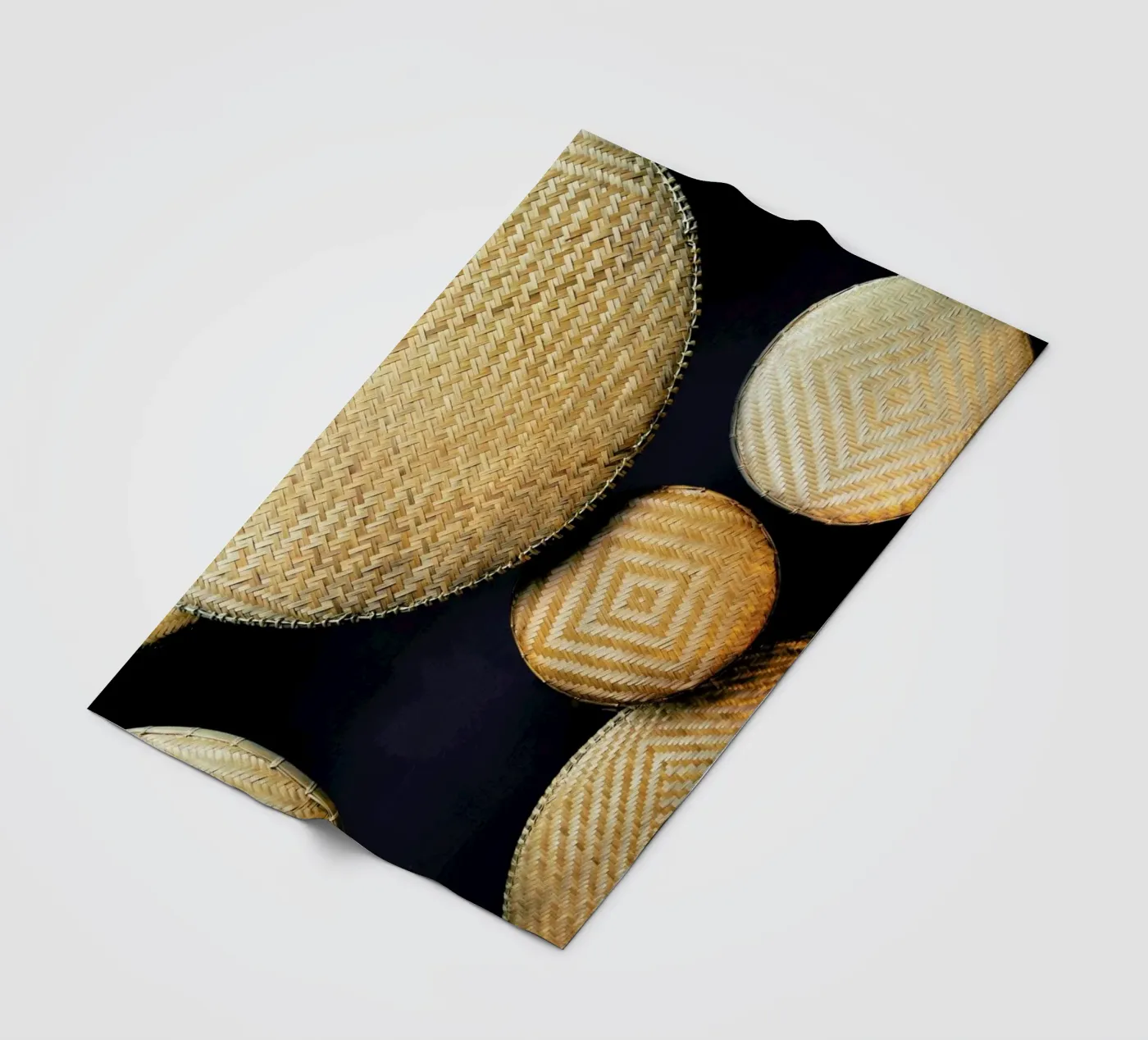 Complementary Structures fleecedeken van Sebastian Hilgetag