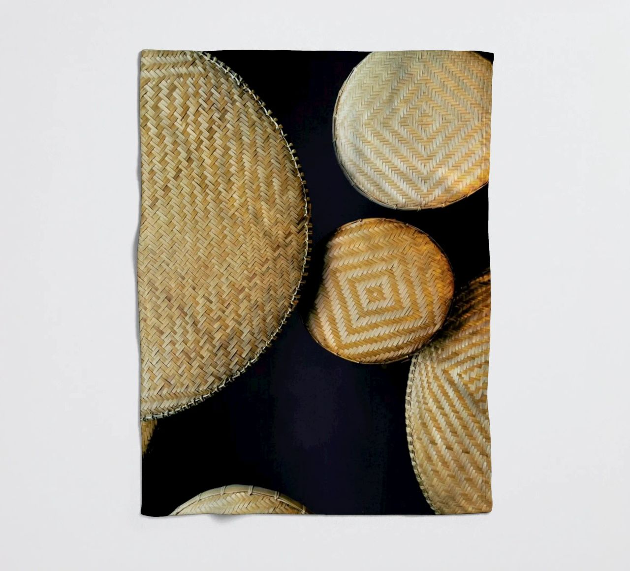 Complementary Structures coperta in pile da Sebastian Hilgetag